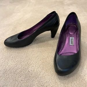 TSUBO Women’s Black Heels